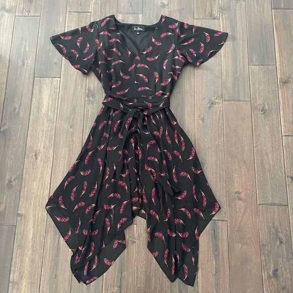 Sam Edelman Feather Print Asymmetrical Flowy Tie Dress 8 - Picture 1 of 8